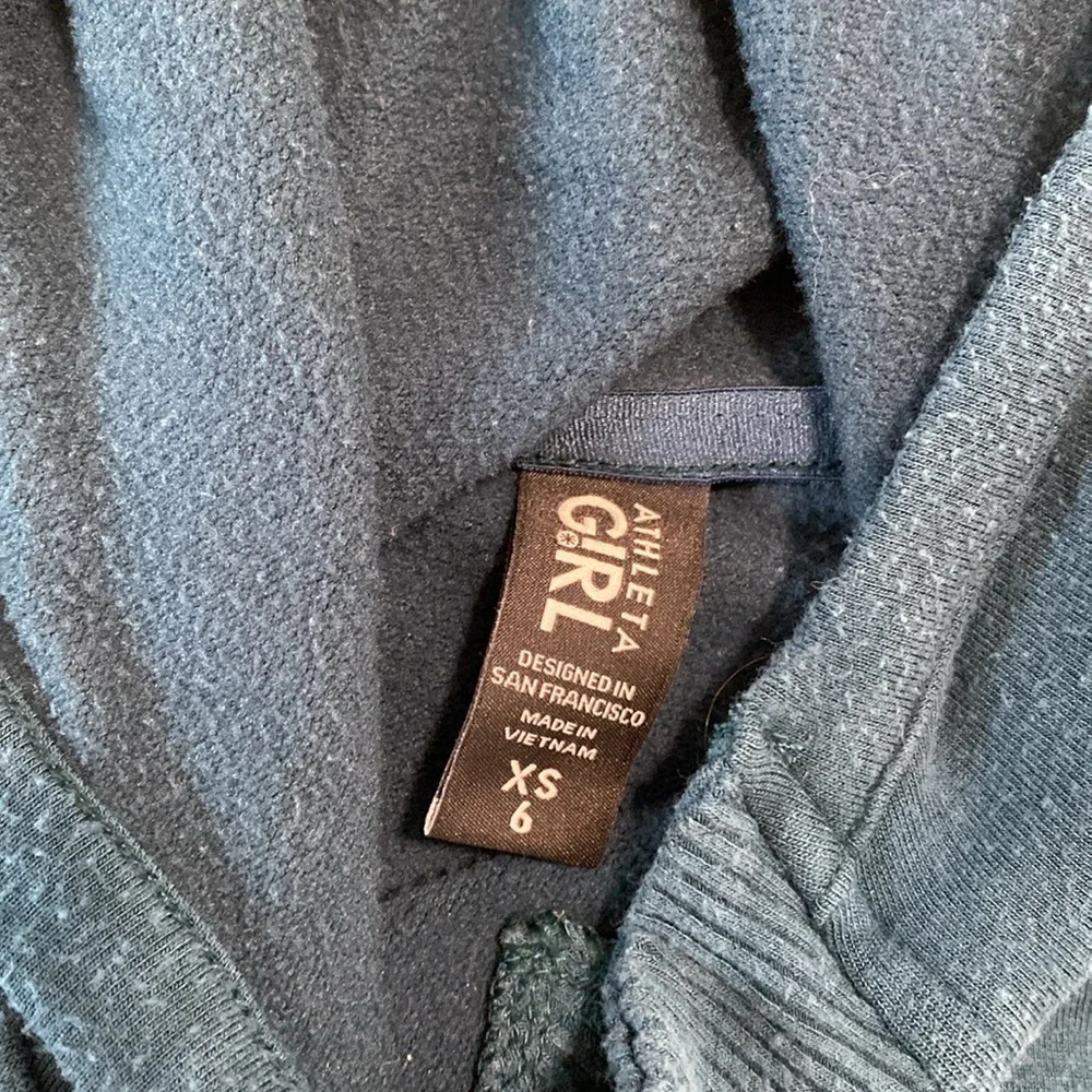 Athleta (Girl) | Sweatshirts (2)